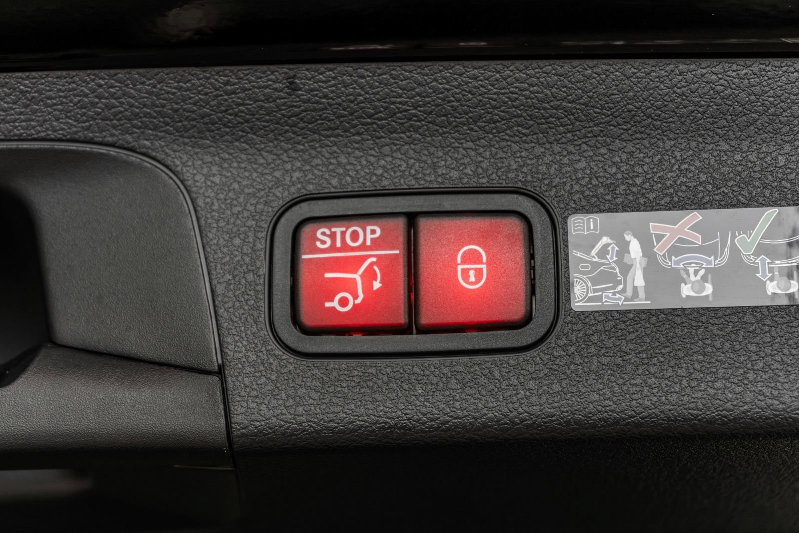 Used 2026 Mercedes-Benz GLS 450 4MATIC image 34