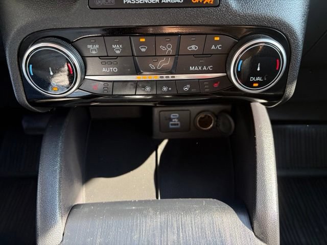Used 2022 Ford Escape SEL w/ Equipment Group 302A AWD/4WD image 28