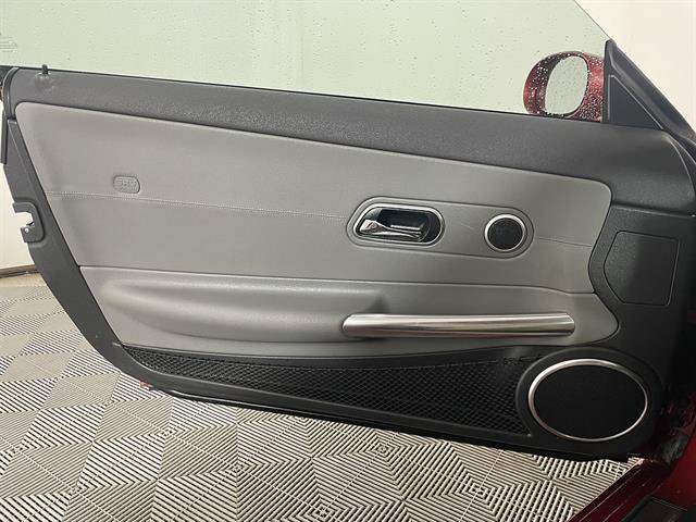 Used 2005 Chrysler Crossfire Limited RWD image 16