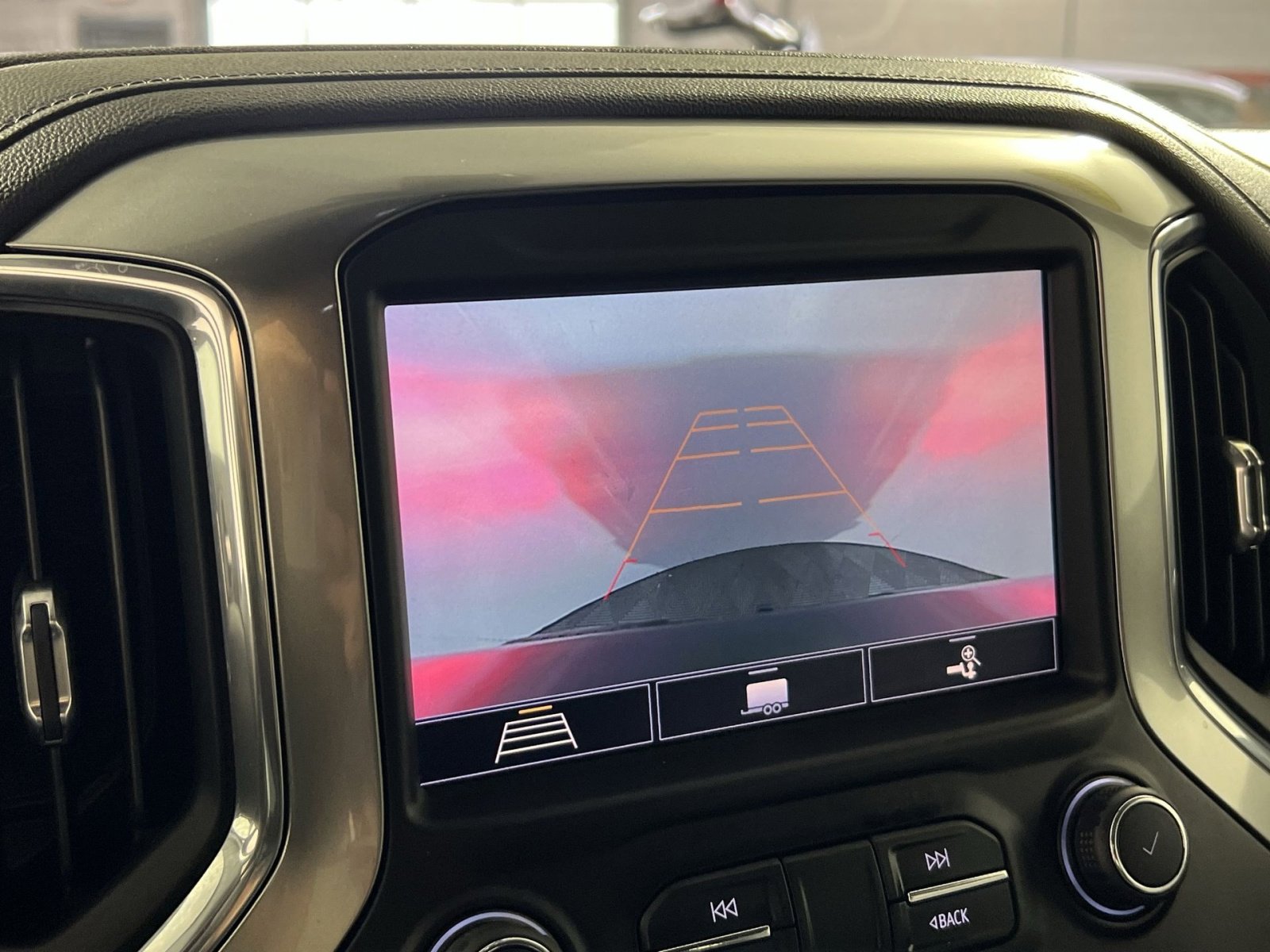 Used 2020 Chevrolet Silverado 1500 RST w/ All-Star Edition image 19