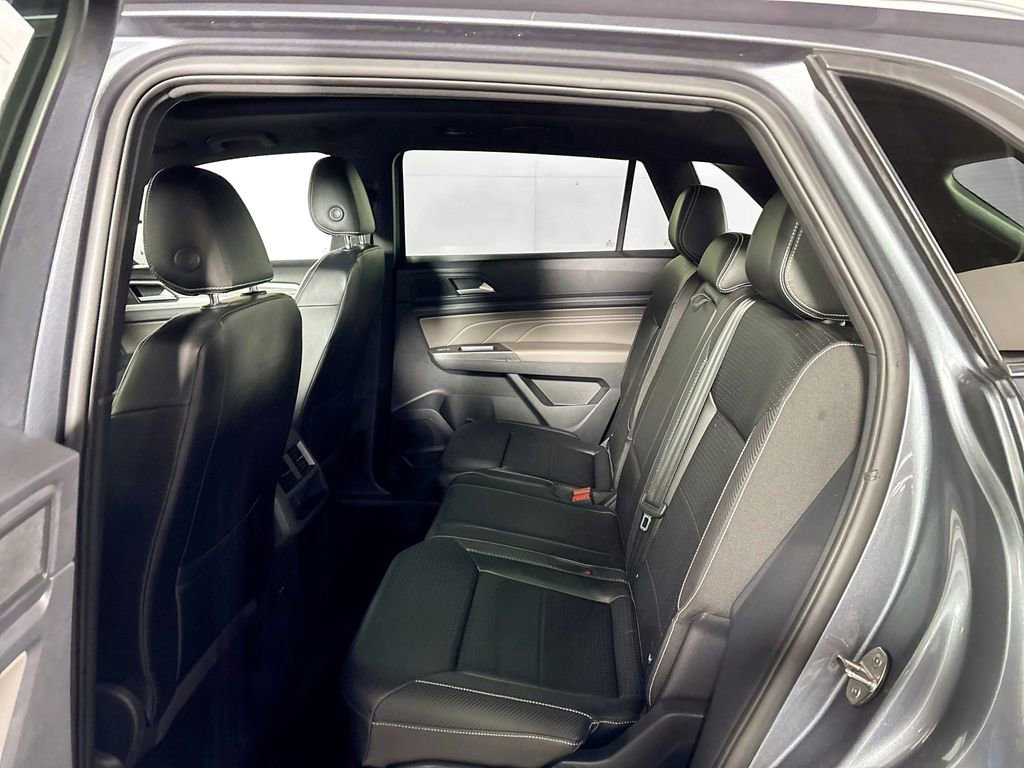 Certified 2021 Volkswagen Atlas Cross Sport SE w/ Panoramic Sunroof Package image 20