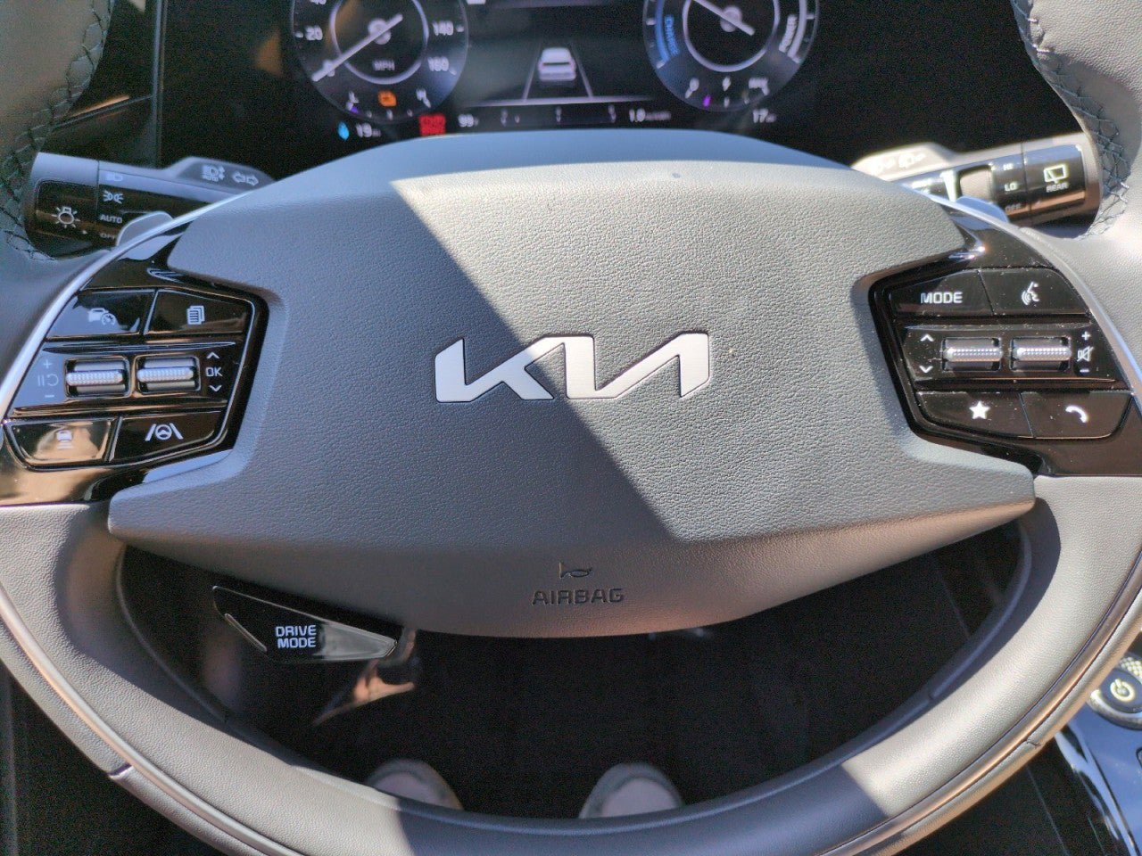 New 2026 Kia Niro Wind FWD image 16