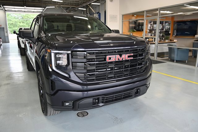 New 2026 GMC Sierra 1500 Elevation image 3