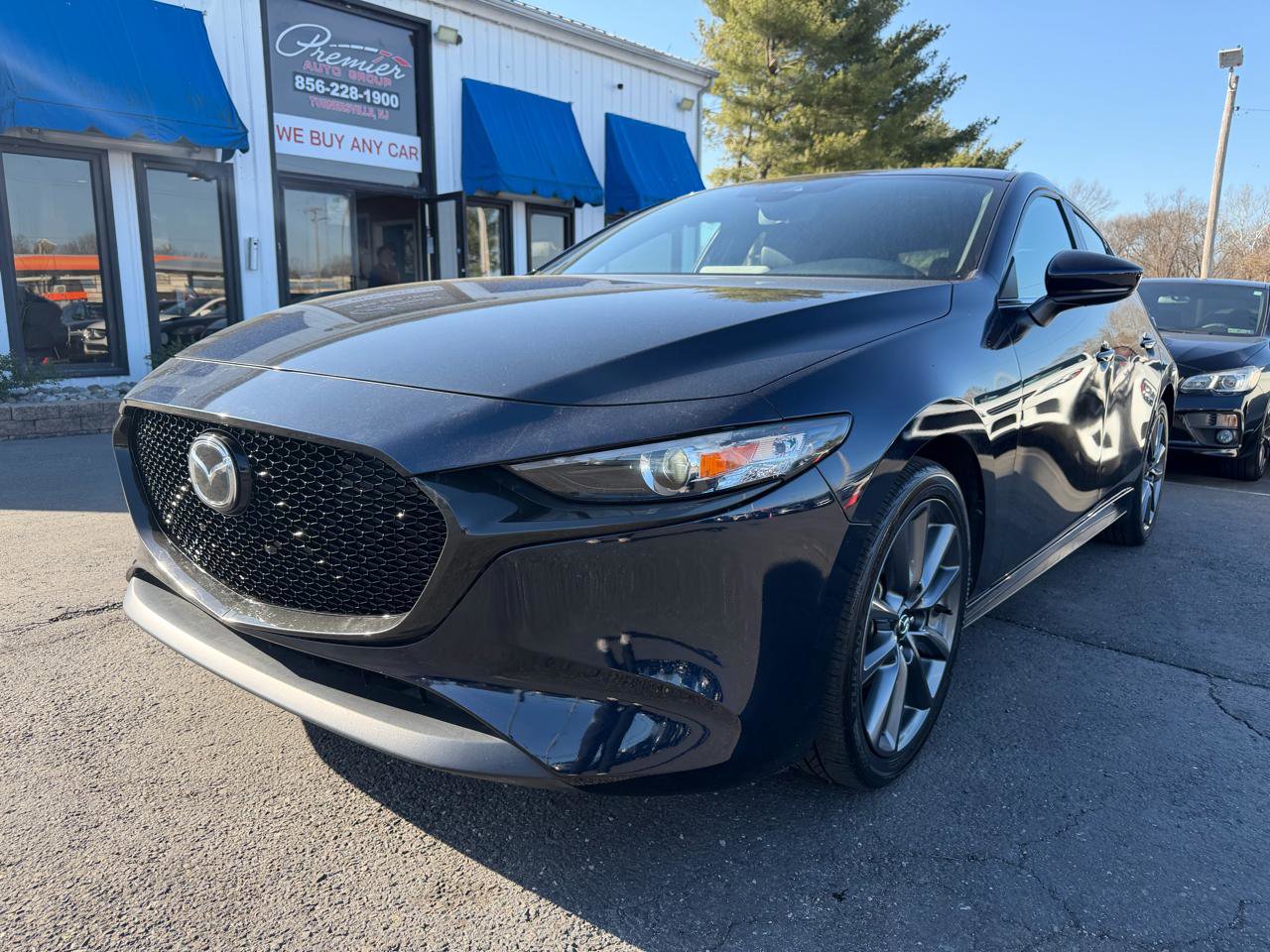 Used 2022 MAZDA MAZDA3 s image 1
