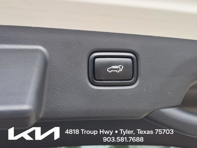 Certified 2023 Kia Niro Wave FWD image 9