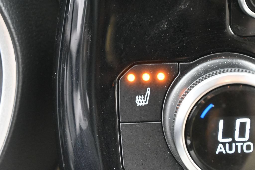 Used 2022 Toyota Highlander XLE FWD image 20