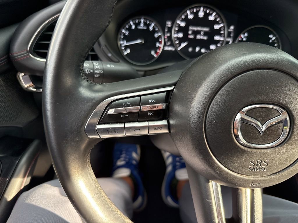 Used 2022 MAZDA MAZDA3 s FWD image 31