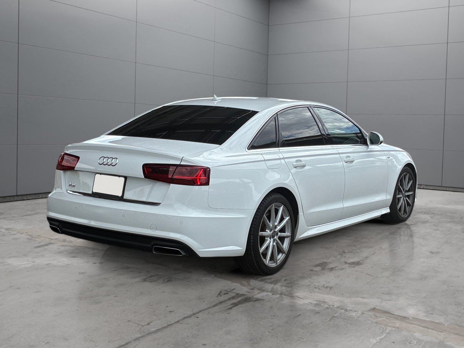 Used 2018 Audi A6 2.0T Premium w/ 19" Sport Package FWD image 5