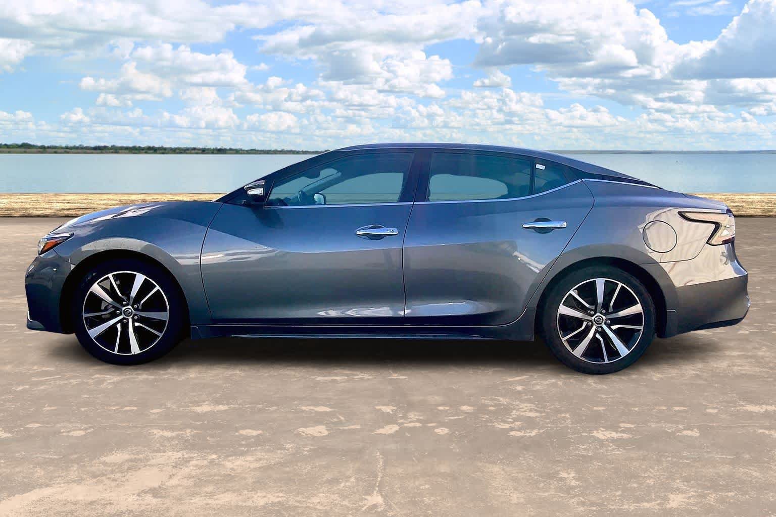 Used 2021 Nissan Maxima 3.5 SV w/ Floor Mat Group FWD image 3