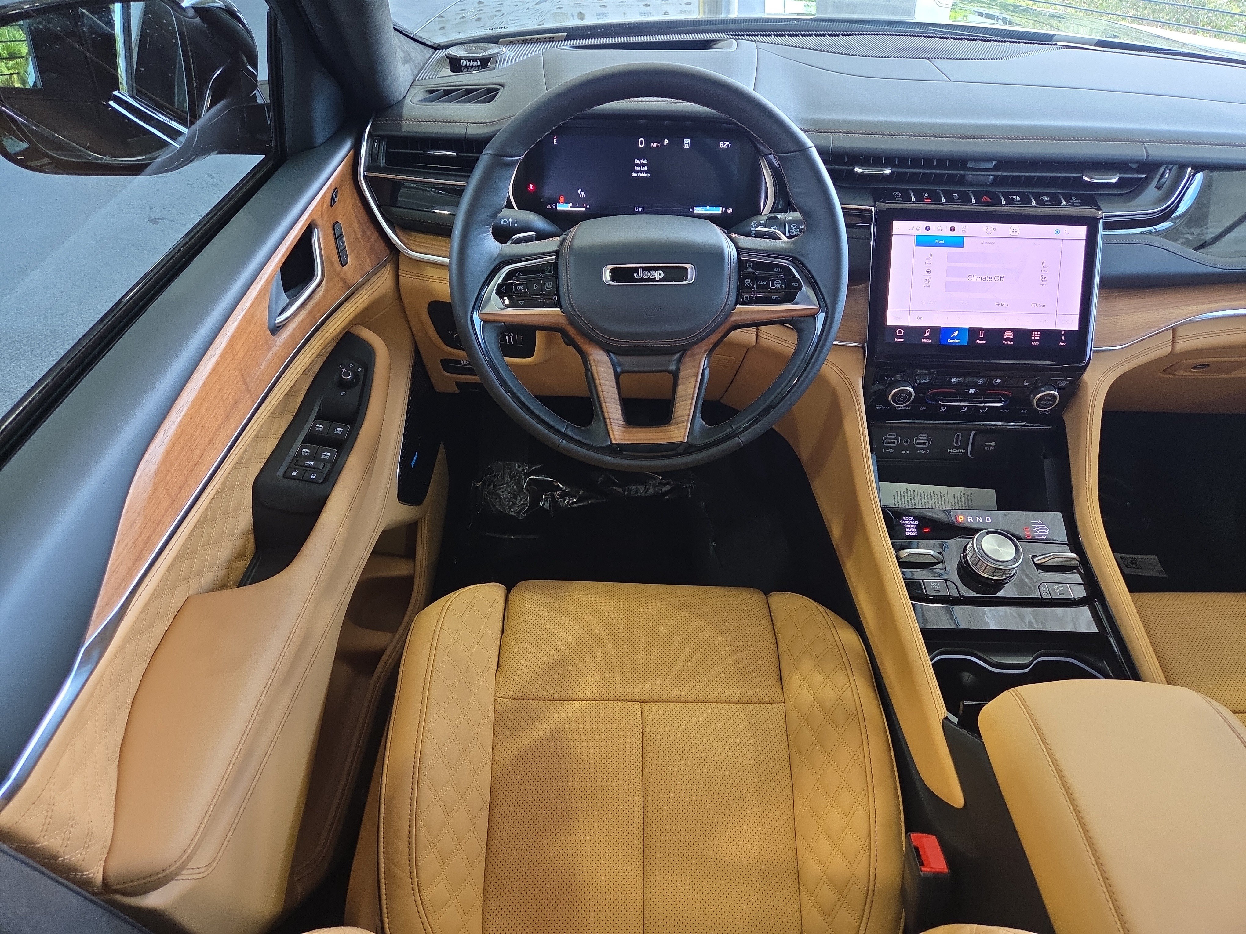 New 2025 Jeep Grand Cherokee L Summit AWD/4WD image 17