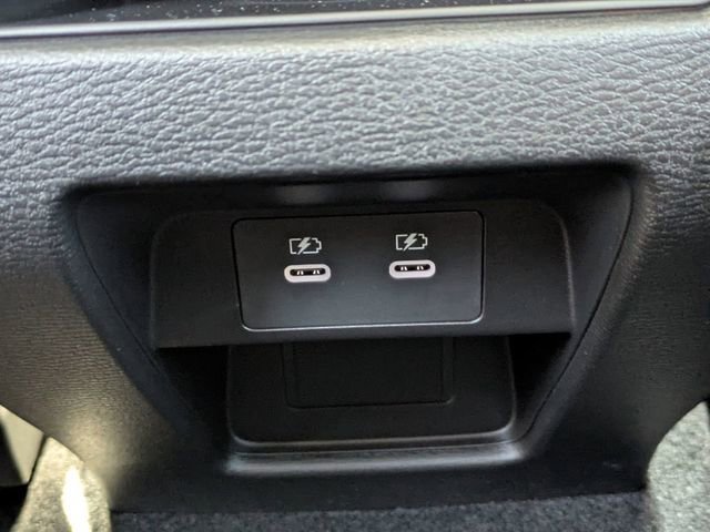 New 2026 Mitsubishi Outlander SE image 16