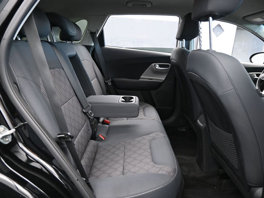 Used 2019 Kia Niro LX image 37