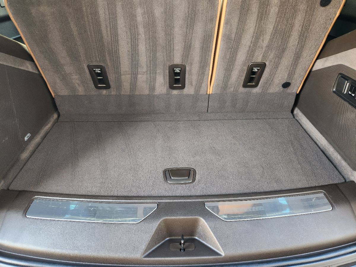 Used 2021 Cadillac Escalade Sport w/ Driver Assist Tech Package AWD/4WD image 55