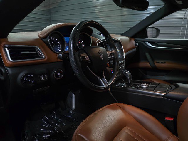 Used 2020 Maserati Ghibli S Q4 AWD/4WD image 10
