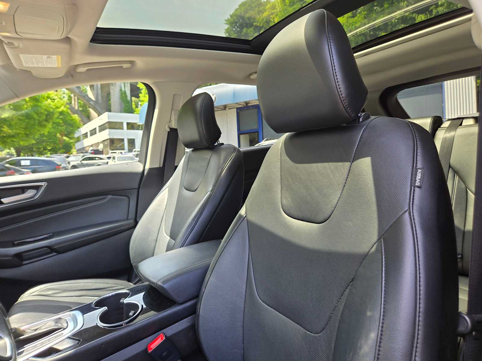 Used 2015 Ford Edge Titanium w/ Equipment Group 302A AWD/4WD image 21