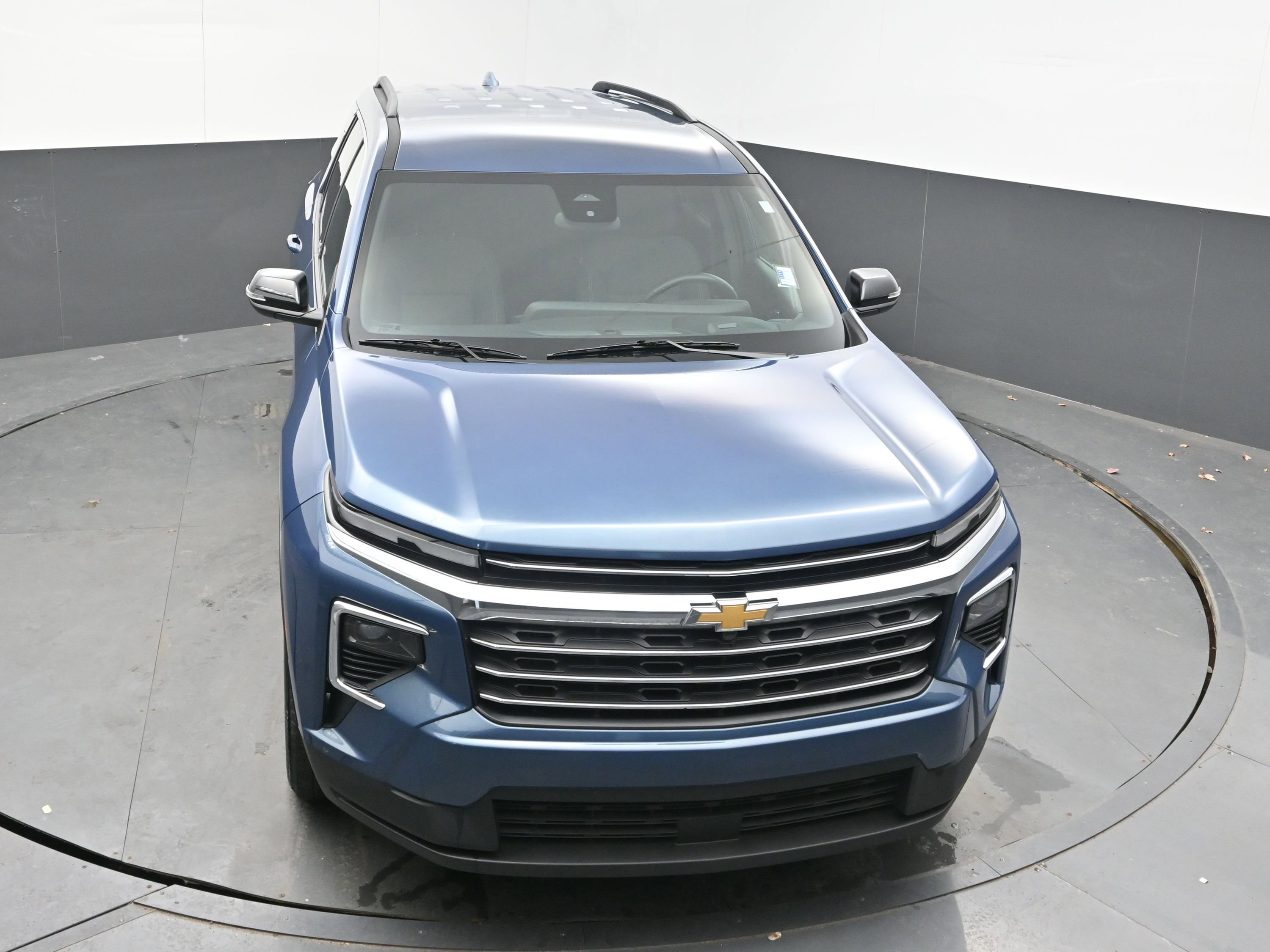 Used 2025 Chevrolet Traverse LT image 33