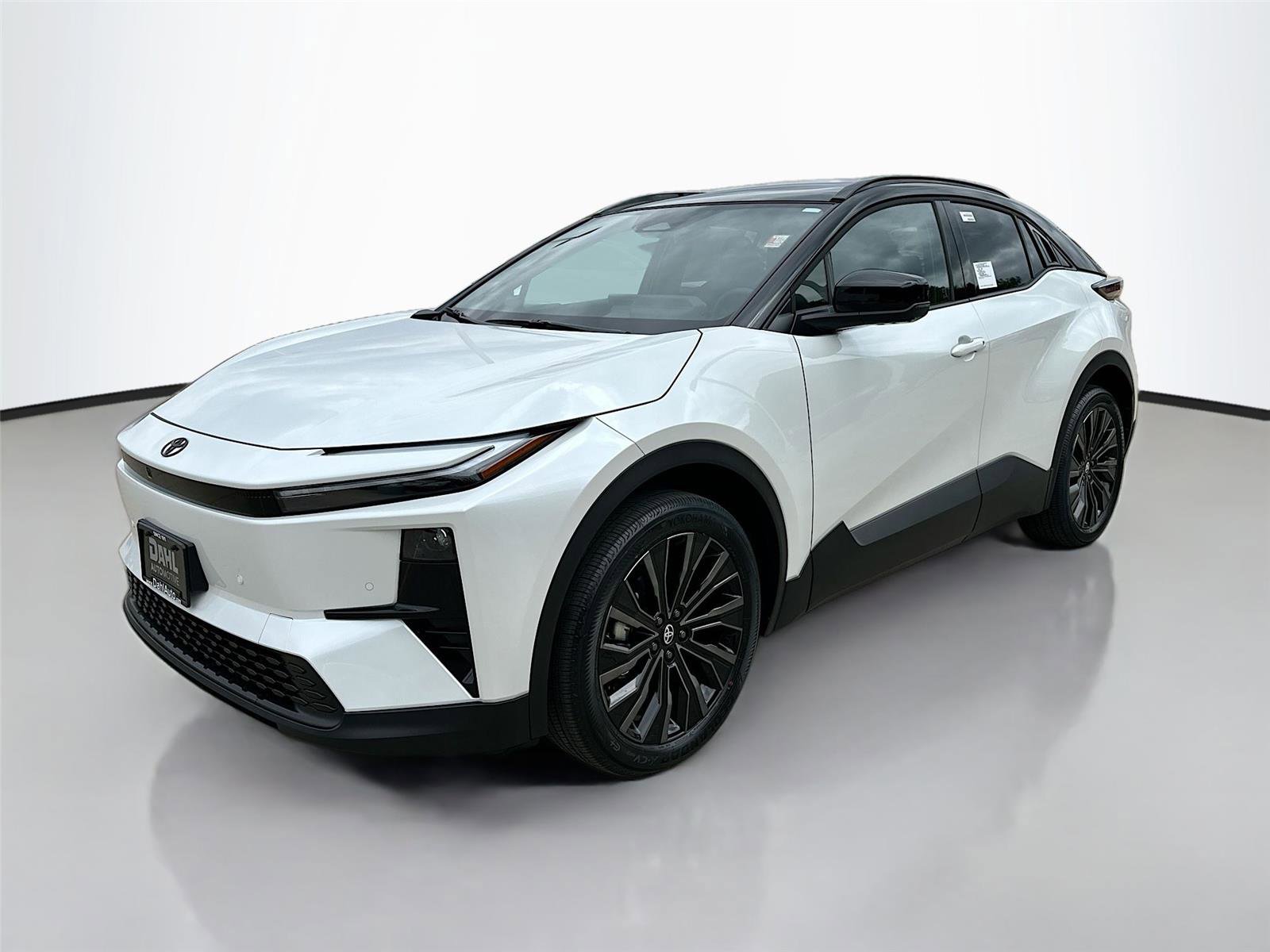 New 2026 Toyota C-HR AWD/4WD image 4