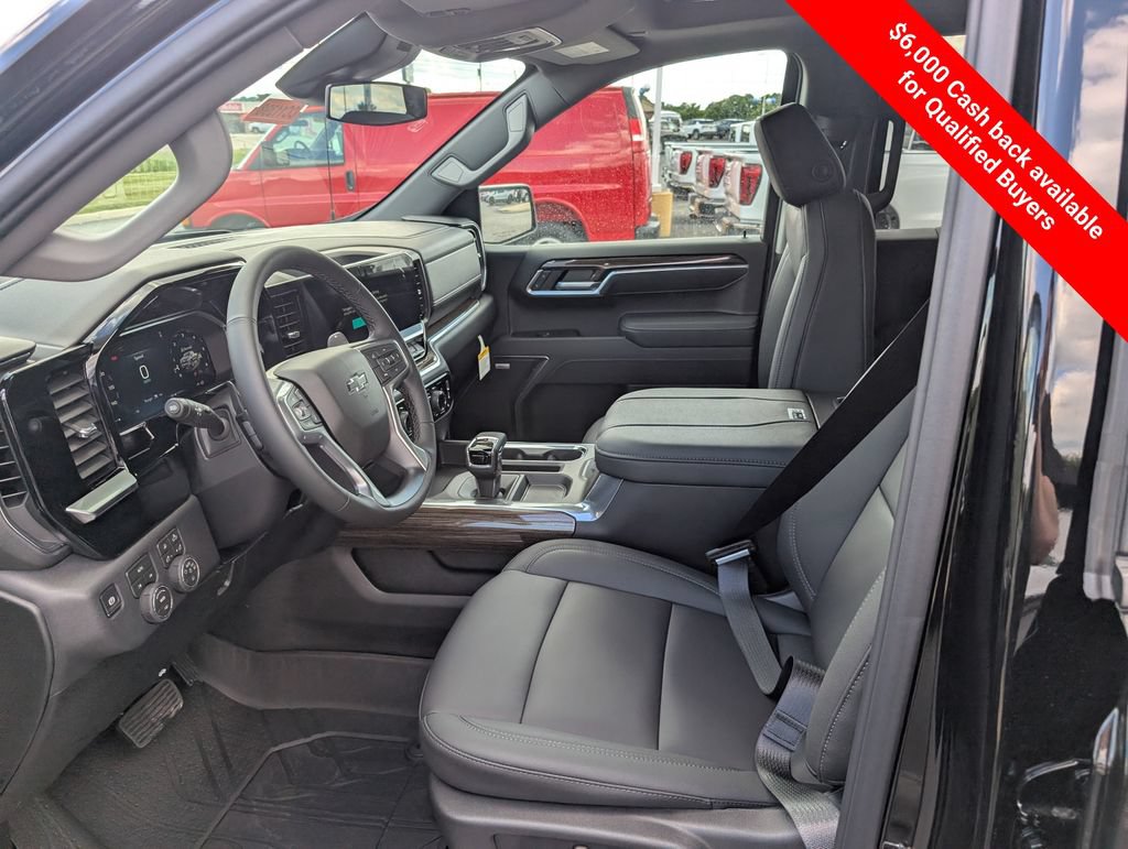New 2026 Chevrolet Silverado 1500 RST w/ Redline Edition AWD/4WD image 14