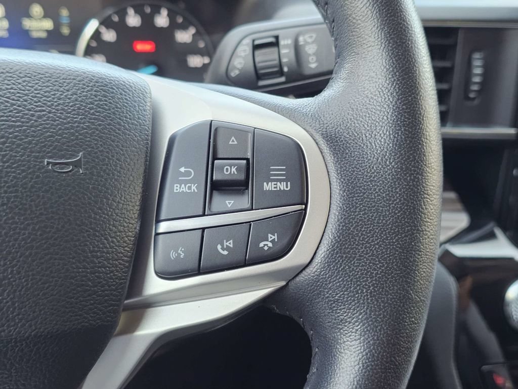 Used 2023 Ford Explorer Limited w/ Limited Technology Package RWD image 28