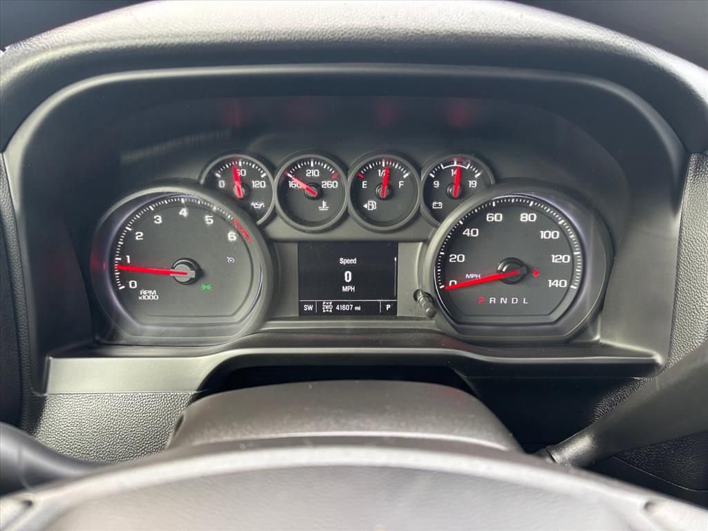 Used 2023 Chevrolet Silverado 2500 Custom w/ Custom Value Package image 7