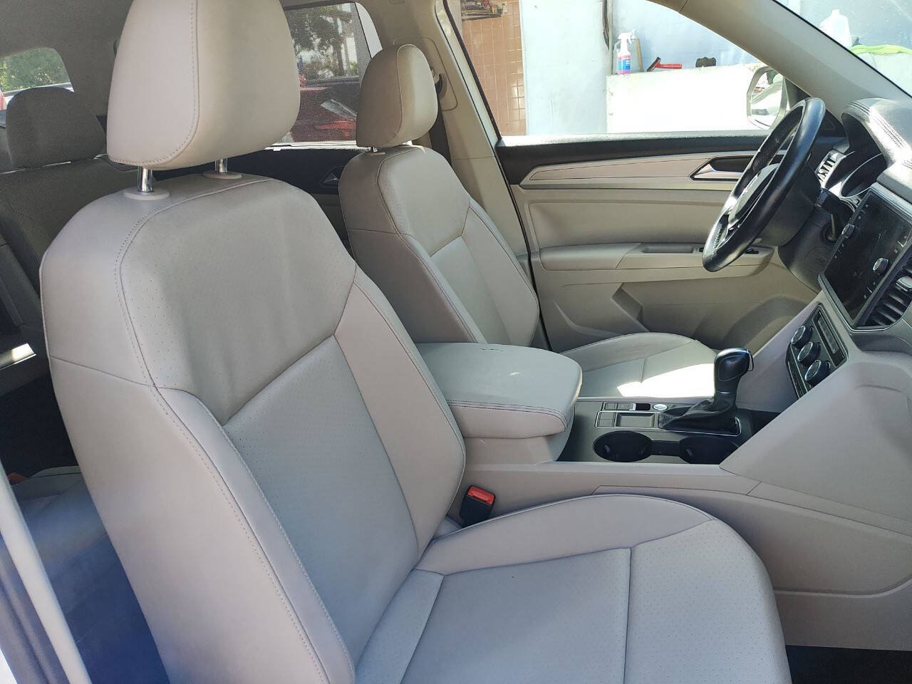 Used 2018 Volkswagen Atlas SE FWD image 42