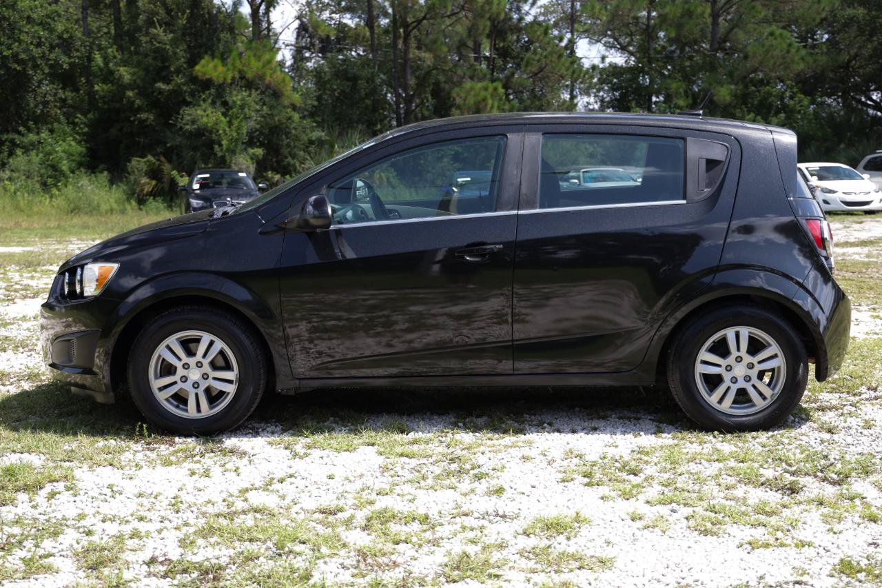 Used 2014 Chevrolet Sonic LT FWD image 3