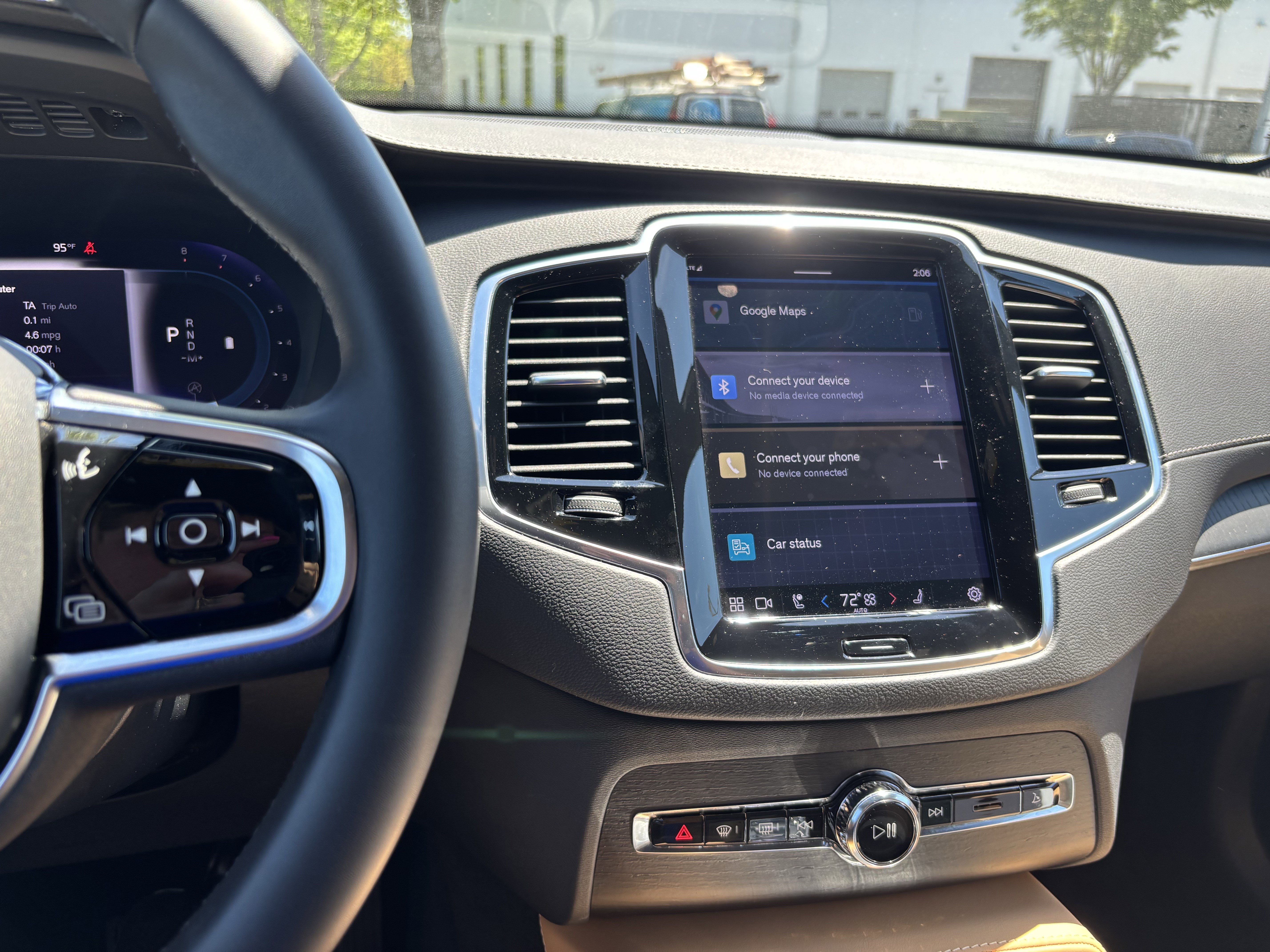 Used 2024 Volvo XC90 B6 Ultimate w/ Protection Package Premier AWD/4WD image 31