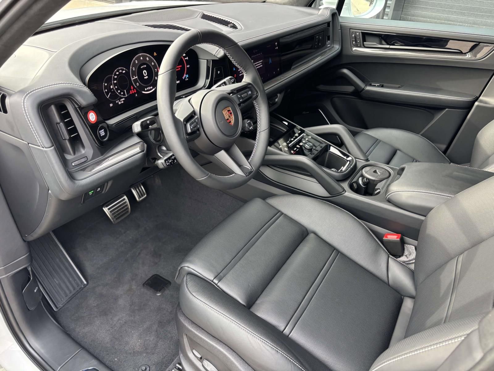 New 2026 Porsche Cayenne GTS AWD/4WD image 4