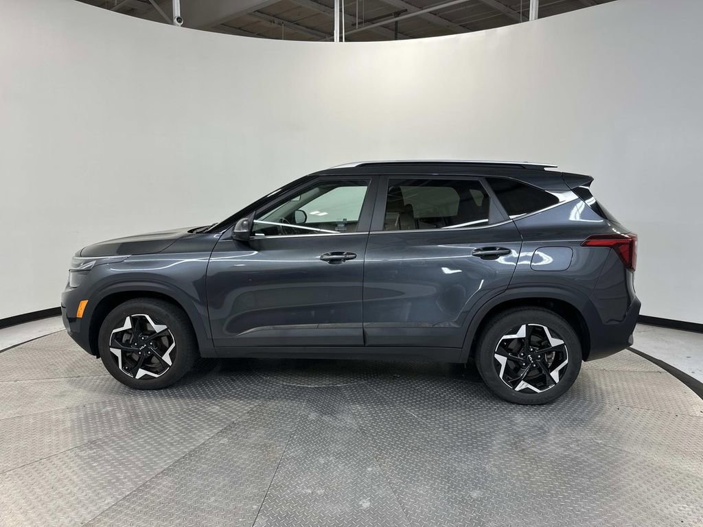 Used 2024 Kia Seltos EX image 4