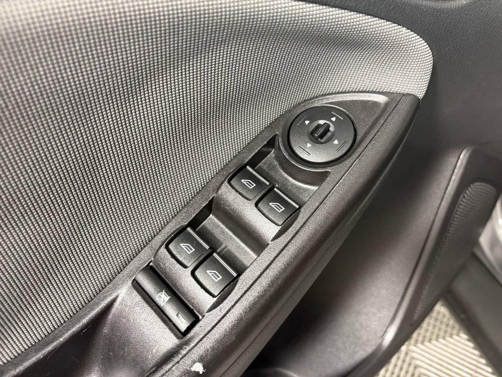 Used 2012 Ford Focus SE FWD image 12