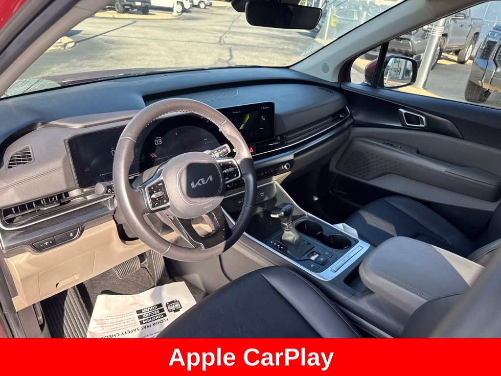 Used 2026 Kia Carnival FWD image 13