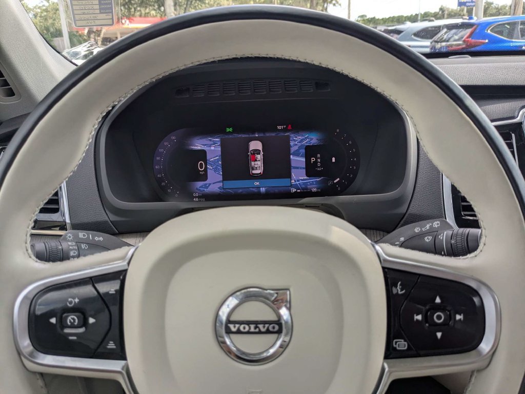 Certified 2023 Volvo XC90 B5 Plus w/ Protection Package Premier AWD/4WD image 39