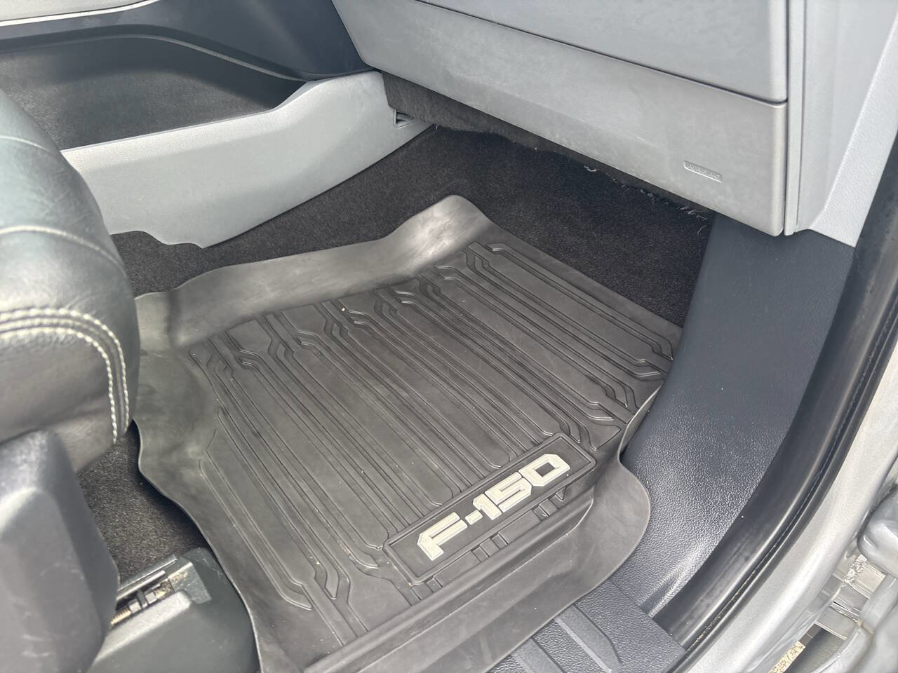 Used 2022 Ford F150 XLT w/ Equipment Group 302A High image 45