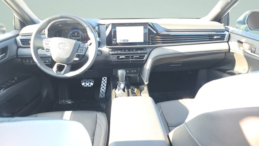 Used 2026 Toyota Camry SE FWD image 11