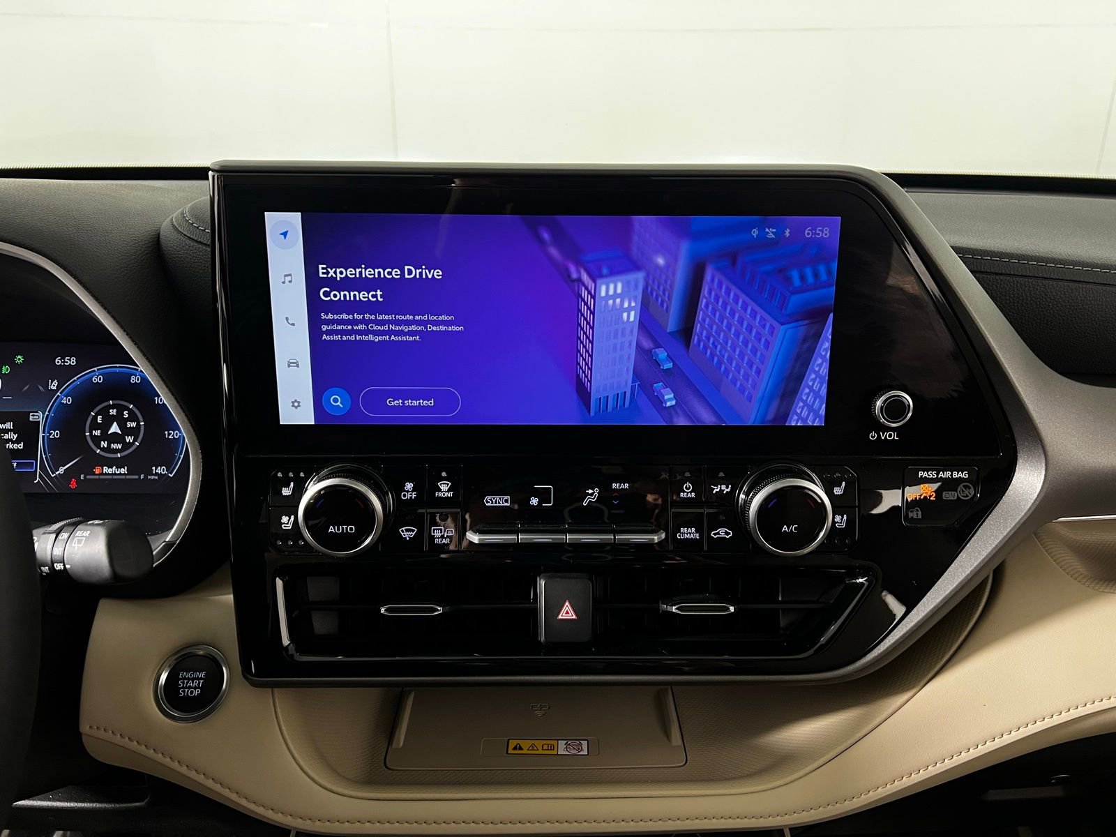 Certified 2025 Toyota Highlander Limited image 19