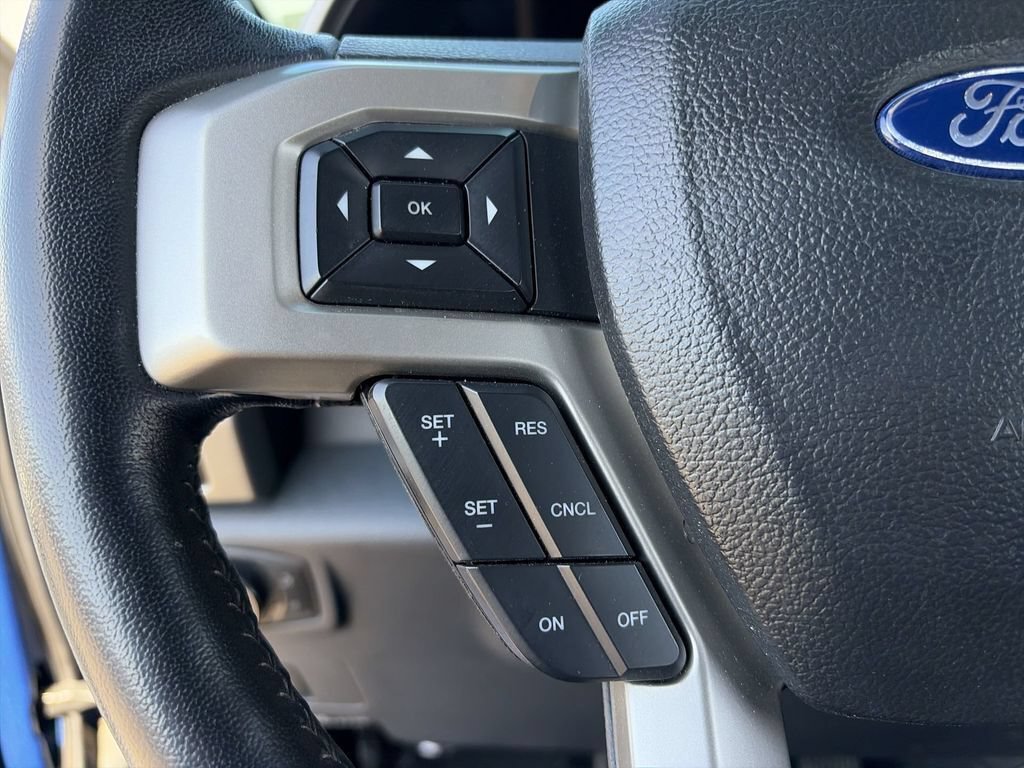 Used 2022 Ford F350 Lariat w/ Black Appearance Package AWD/4WD image 15