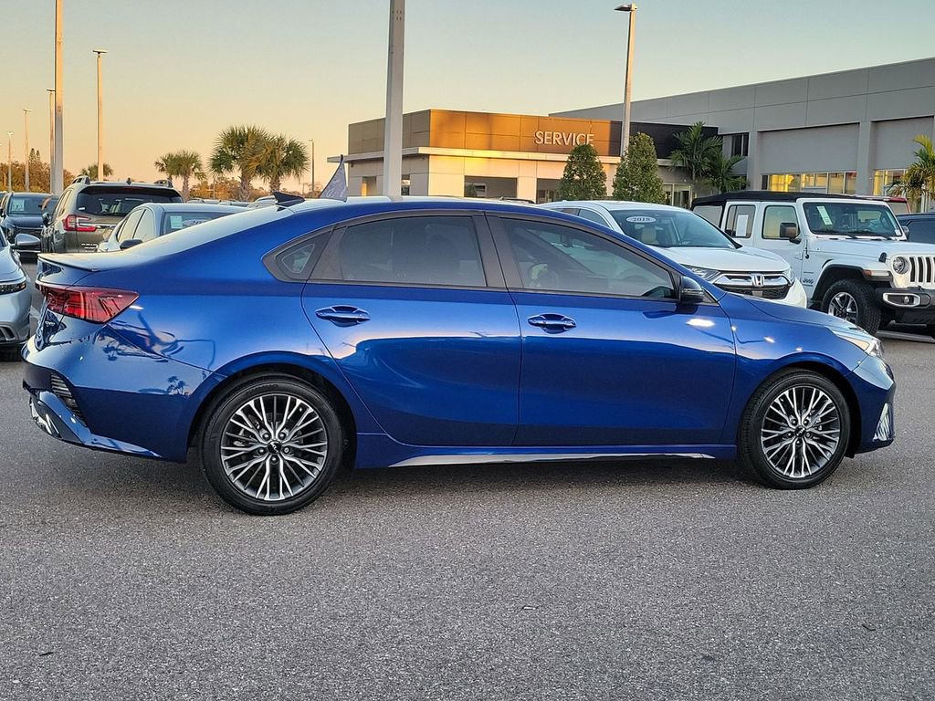 Used 2024 Kia Forte GT-Line w/ GT-Line Premium Package image 4