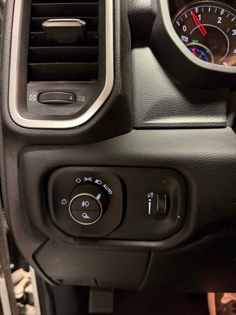 Used 2024 RAM 3500 Big Horn image 22