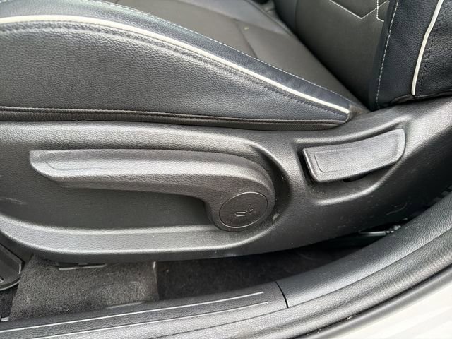 Used 2023 Kia Forte GT-Line image 14