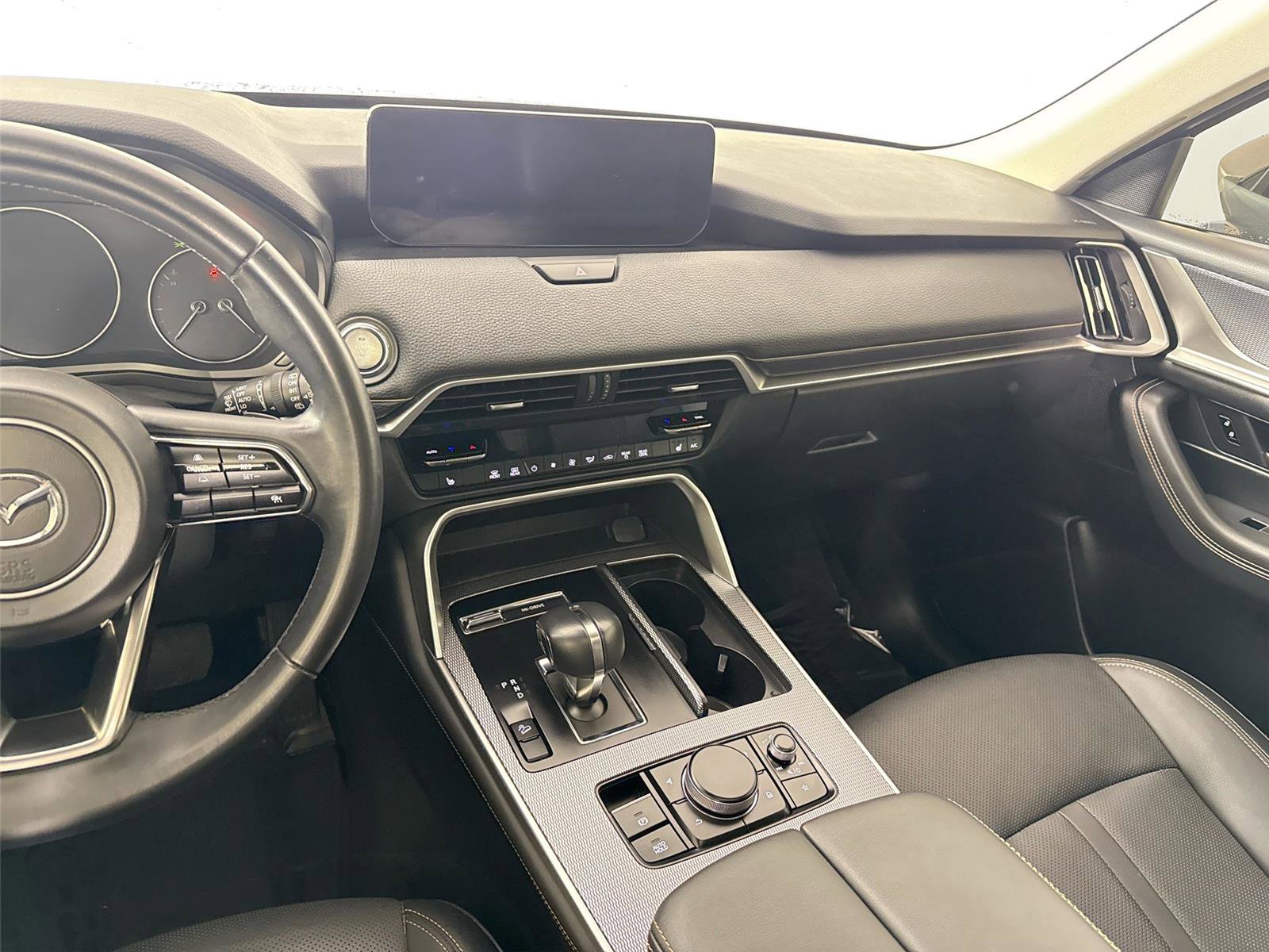 Certified 2024 MAZDA CX-90 3.3 Turbo w/ Preferred Package image 33