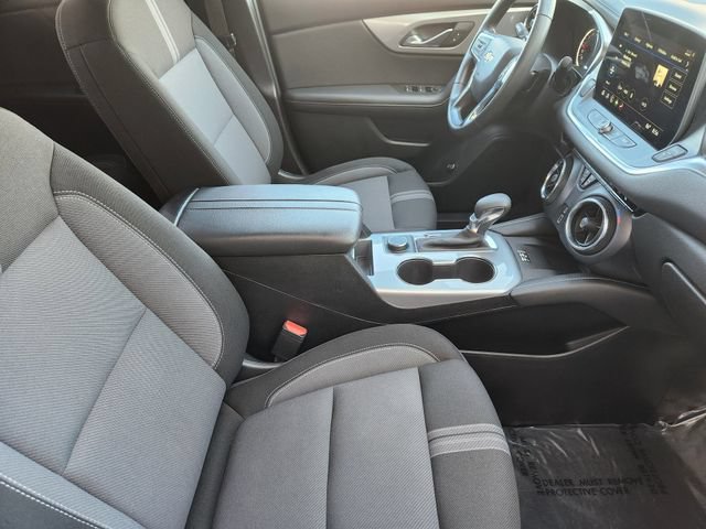 Used 2024 Chevrolet Blazer LT w/ Convenience Package FWD image 19