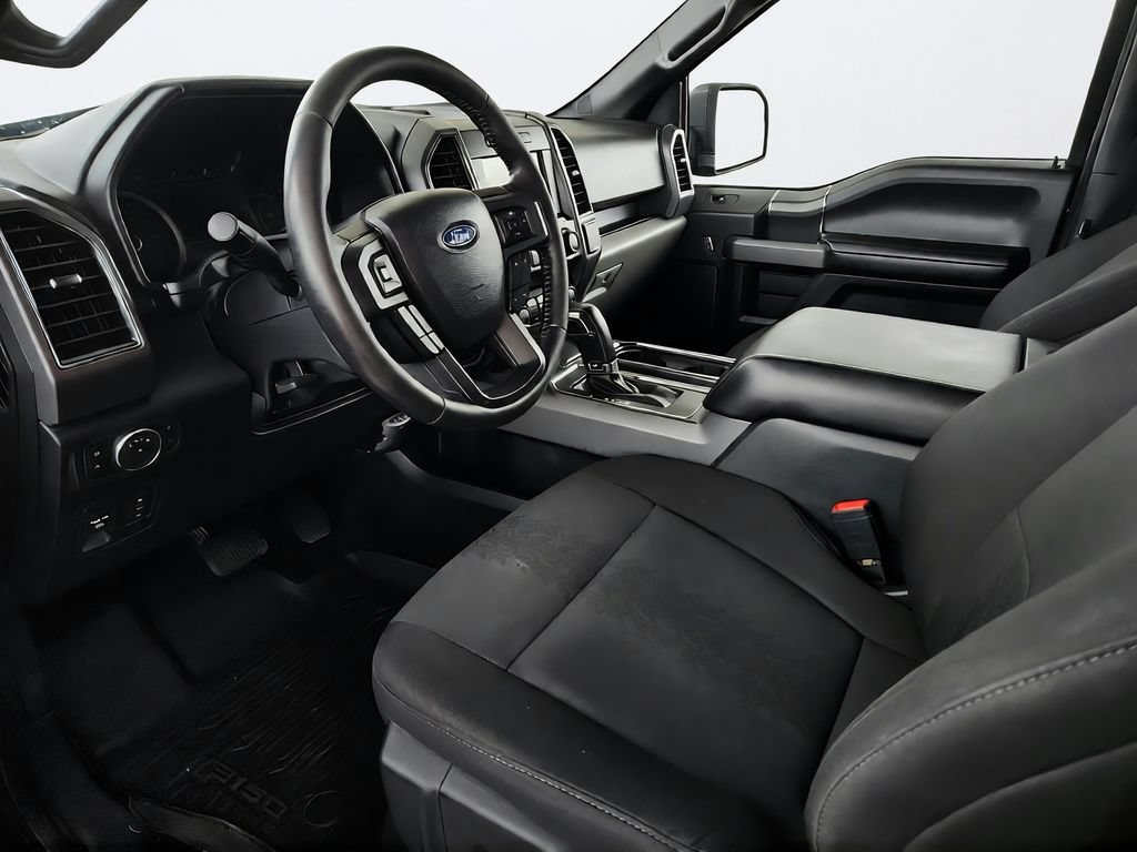 Used 2020 Ford F150 XLT w/ Equipment Group 302A Luxury AWD/4WD image 19