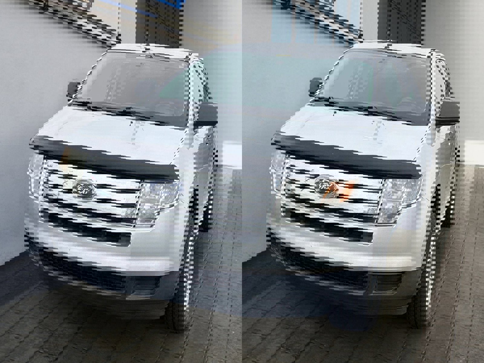 Used 2010 Ford Edge SE image 3