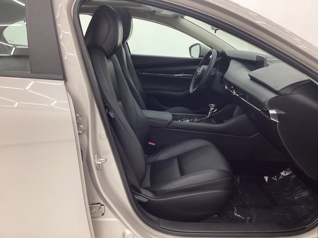 Used 2022 MAZDA MAZDA3 s image 15