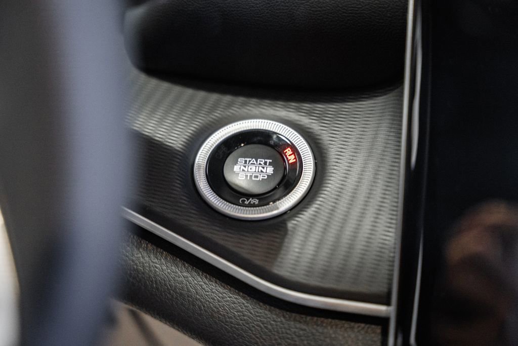 New 2025 Jeep Grand Cherokee Altitude image 25