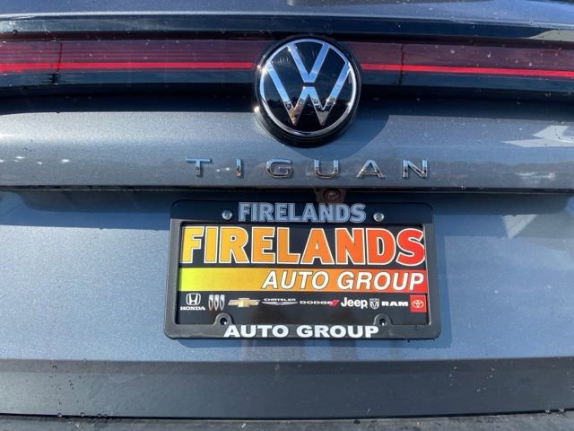 New 2025 Volkswagen Tiguan SE image 15