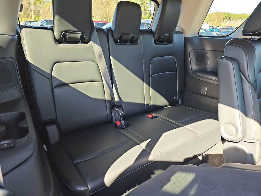 Used 2023 Nissan Pathfinder SL w/ SL Premium Package image 14