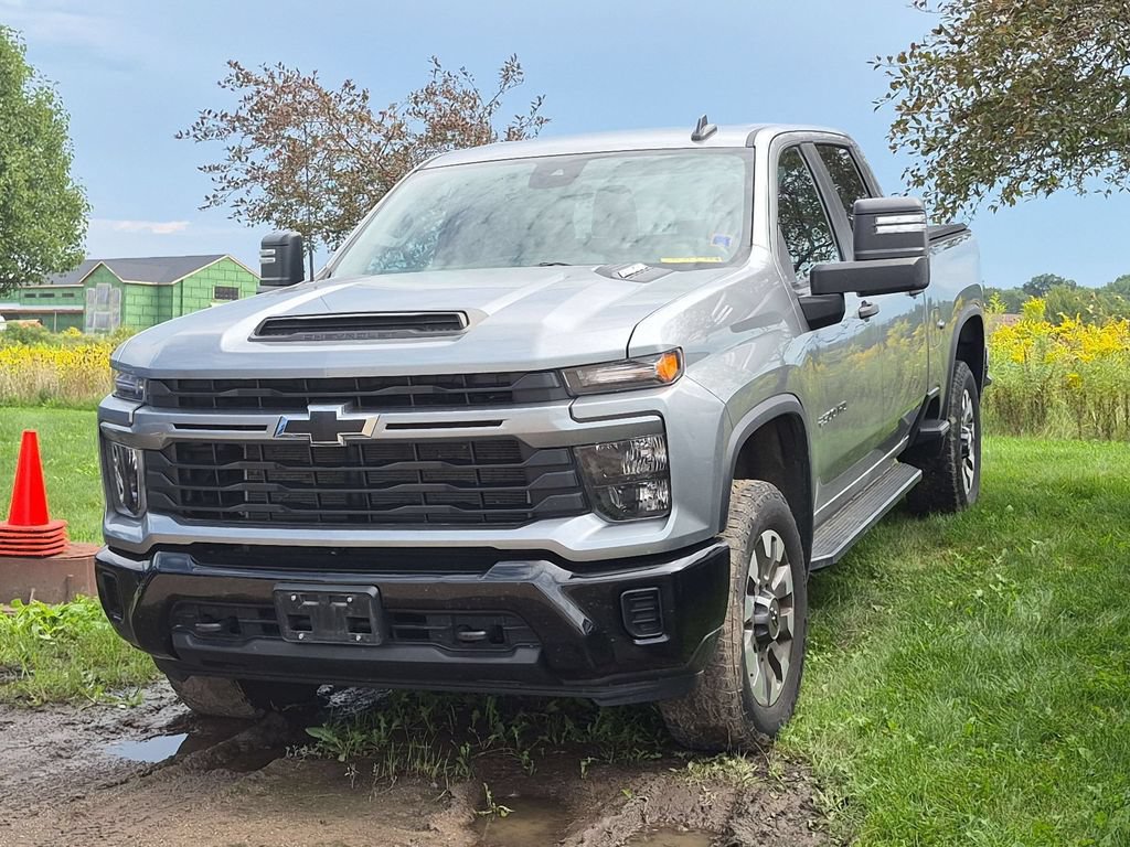 Used 2024 Chevrolet Silverado 2500 Custom w/ Custom Convenience Package AWD/4WD image 5