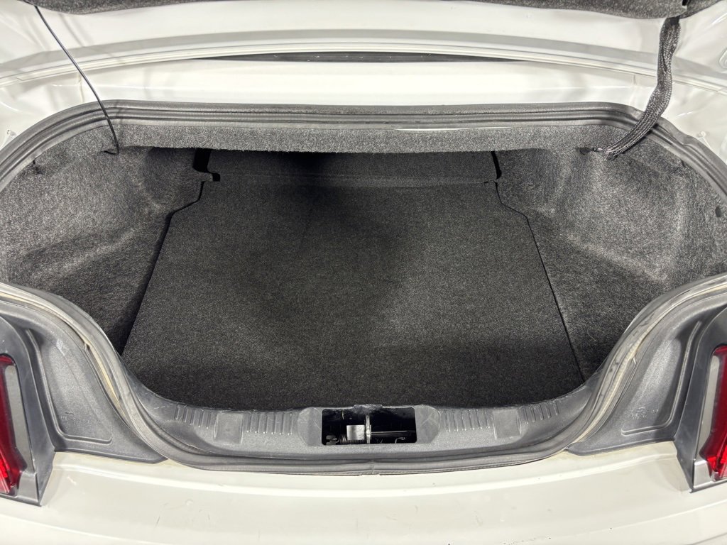 Used 2022 Ford Mustang Premium image 41