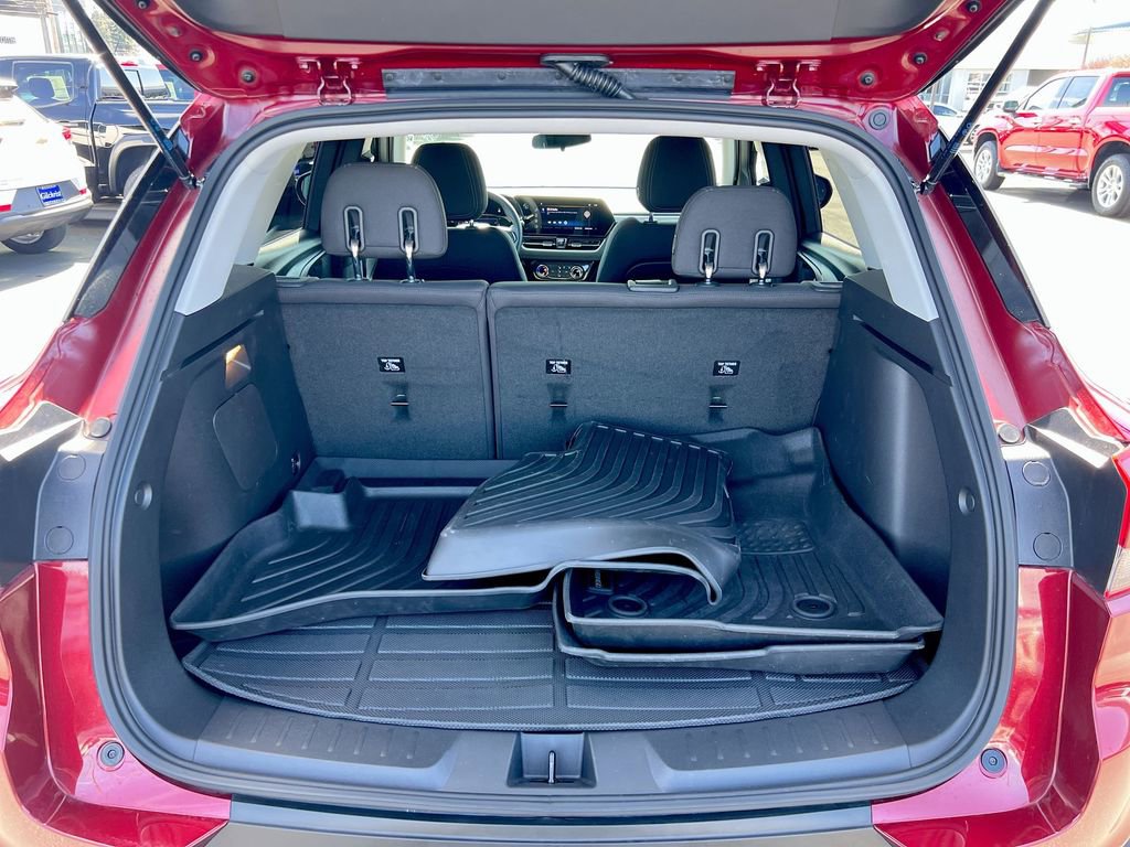 Used 2024 Chevrolet TrailBlazer LT w/ Driver Confidence Package image 21